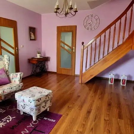 Dom Wakacyjny-czeresniowy Sad Kır Evi *